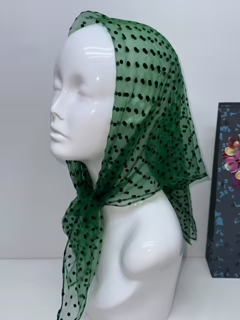 Тонкие женские платки