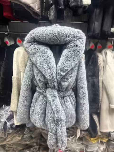 Женские шубы