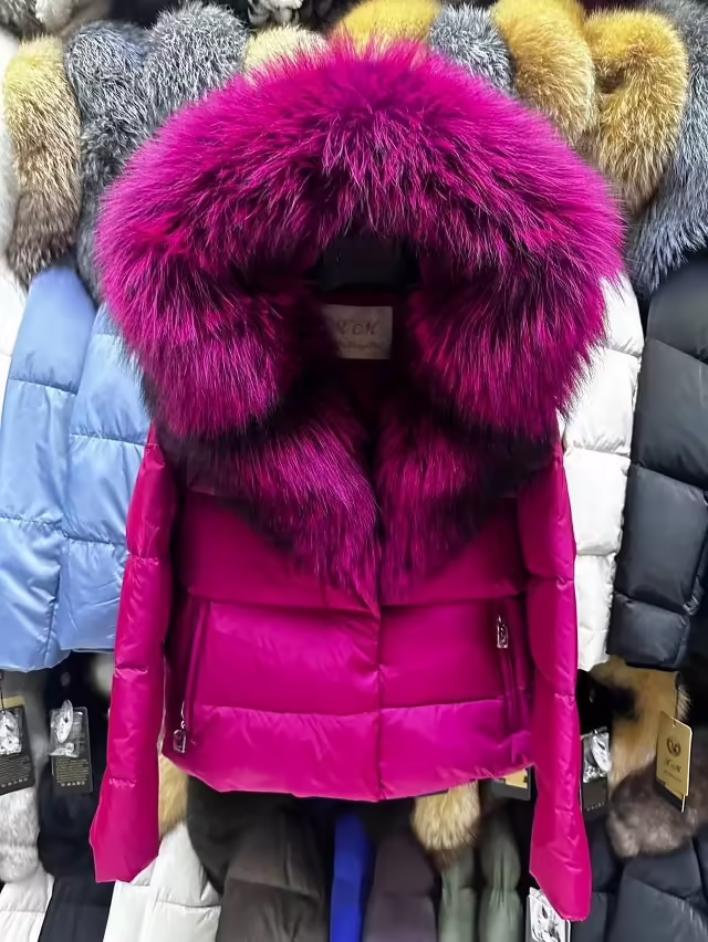 Зимние женские пуховики