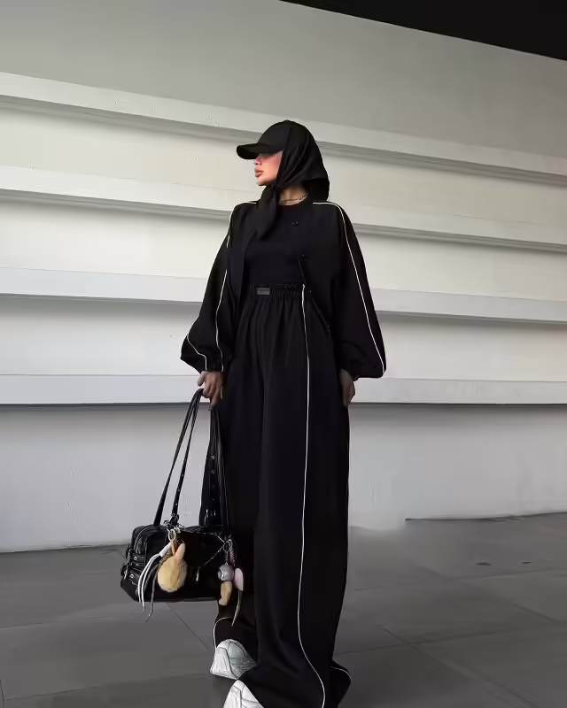 Классические женские костюмы