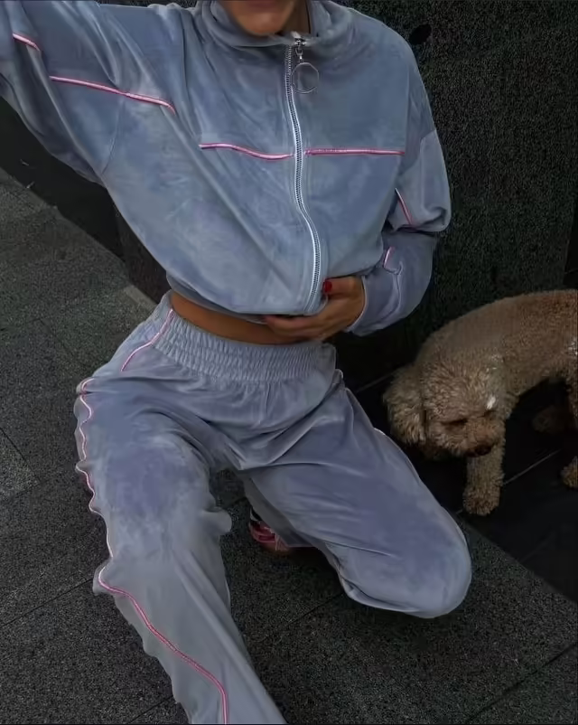 Женские костюмы