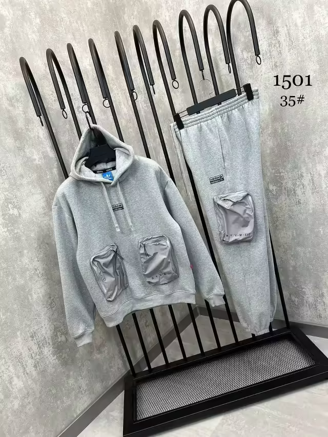 Женские костюмы