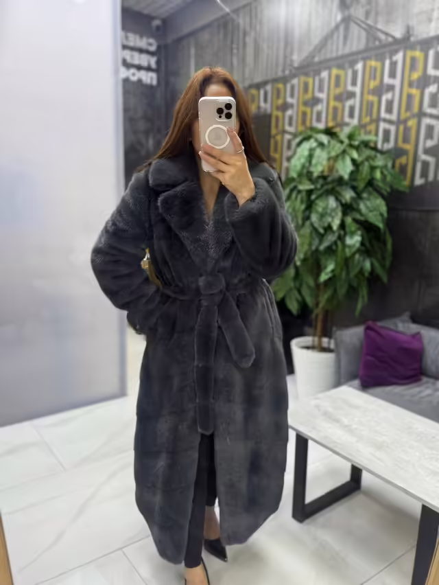 Женские шубы с мехом