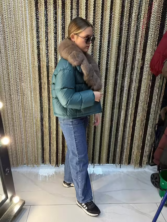 Женские пуховики с мехом