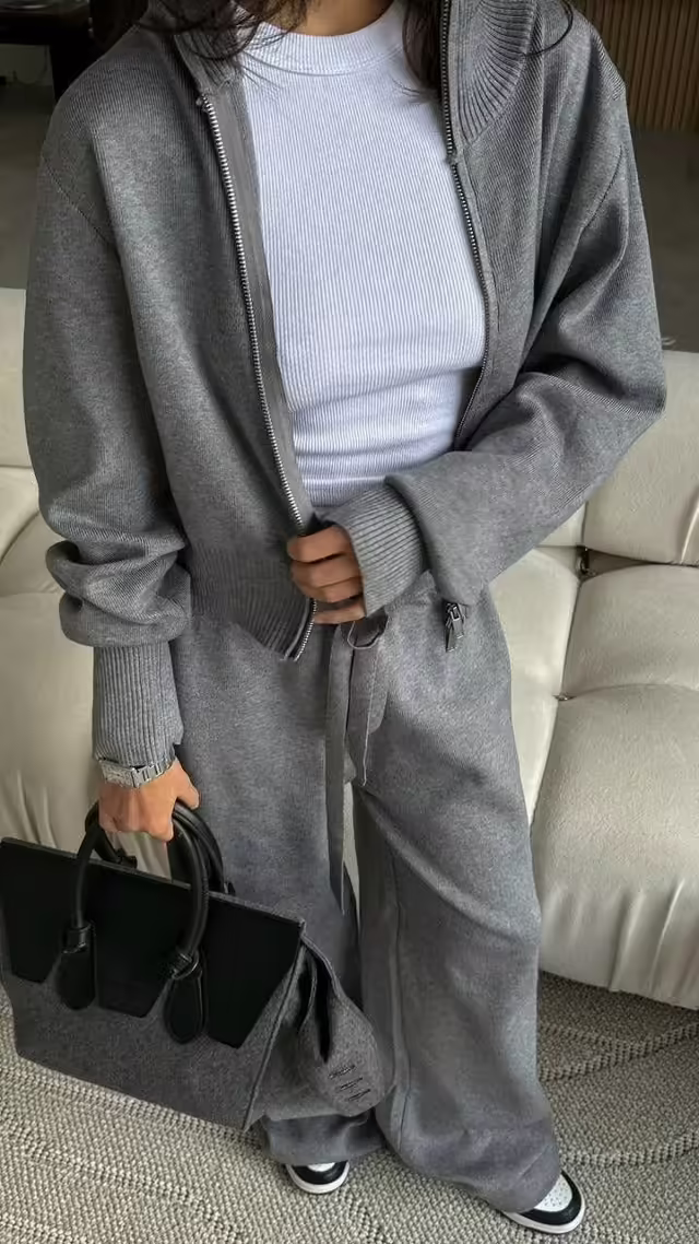 Кашемировые женские костюмы