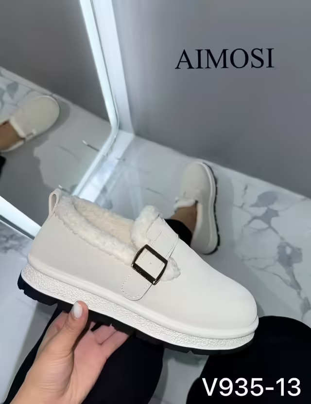 Женские ботинки