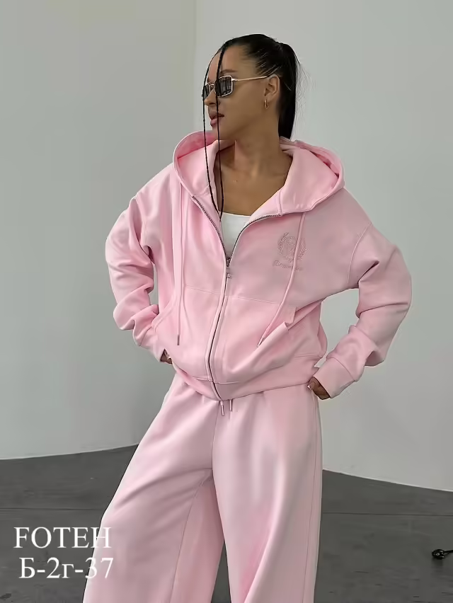 Женские костюмы