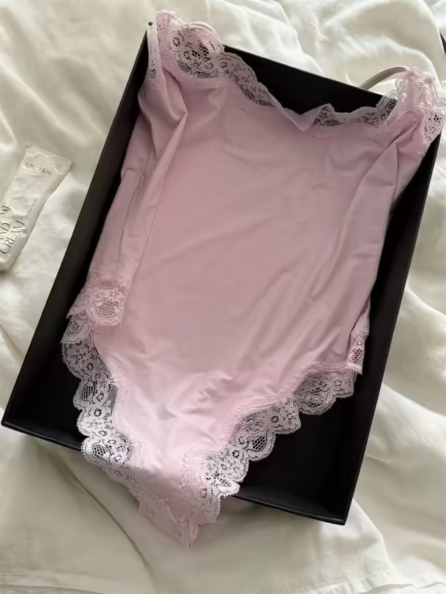 Нежные женские боди