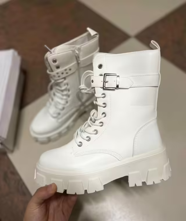 Женские ботинки