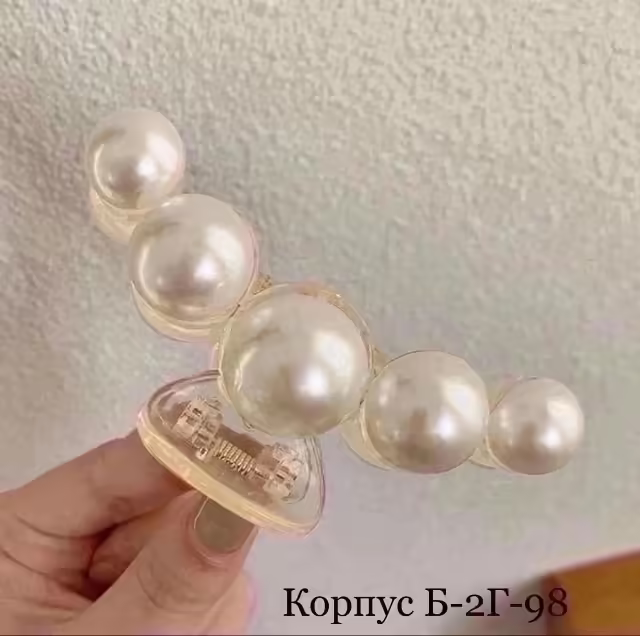 Жемчужные заколки для волос