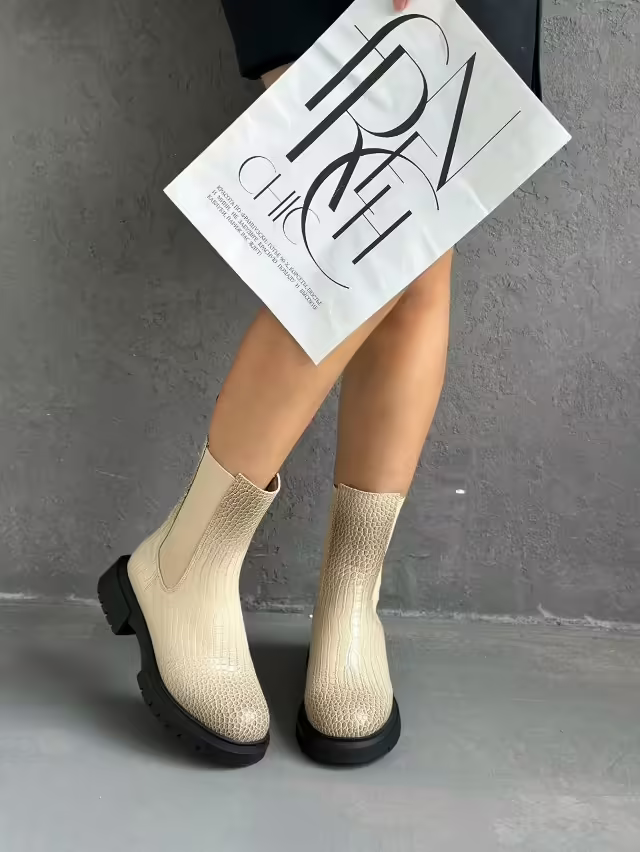 Женские ботинки
