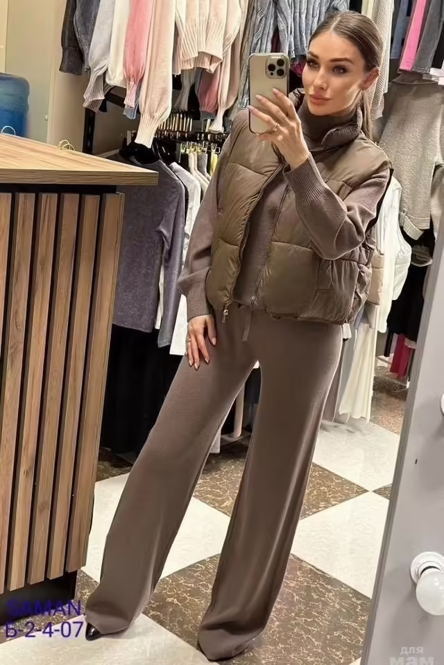 Женские костюмы тройки