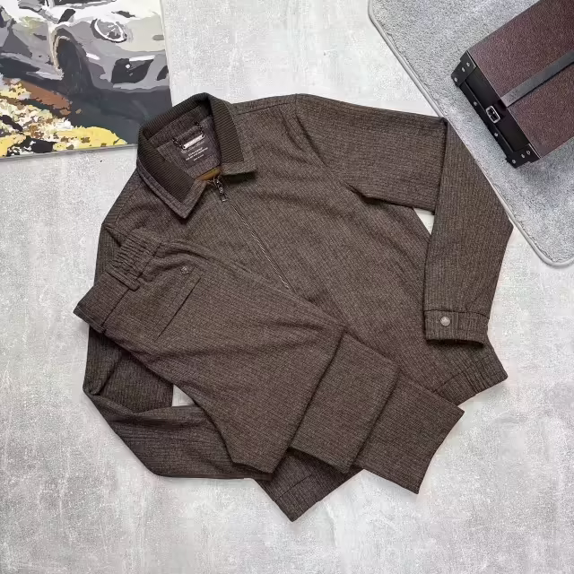 Спортивные мужские костюмы