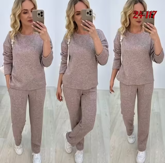 Стильные женские костюмы двойки. фото 2