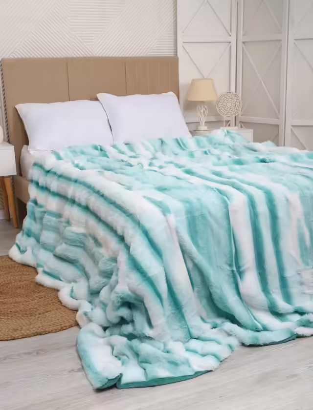 Плотные мягкие пледы кролик