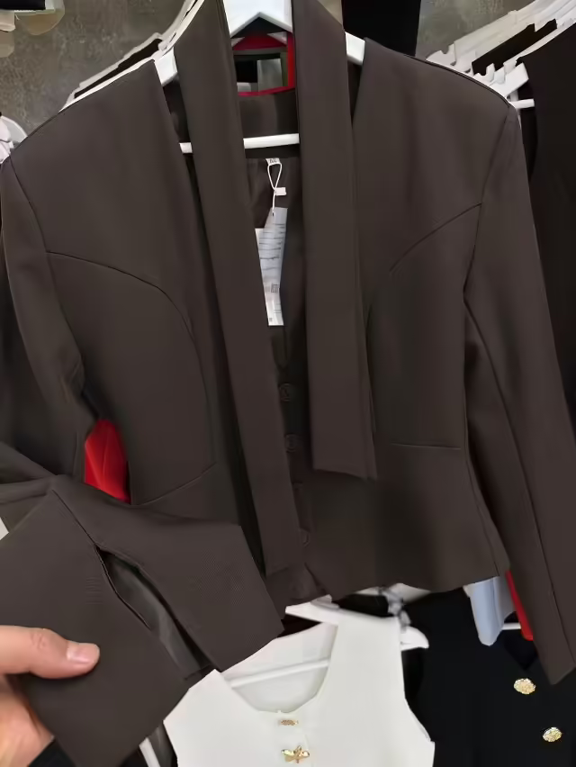 Трендовые женские пиджаки