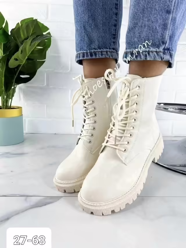 Женские ботинки