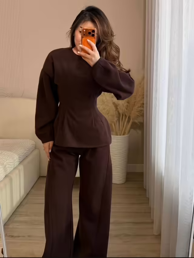 Спортивные элегантные женские костюмы двойки. фото 3