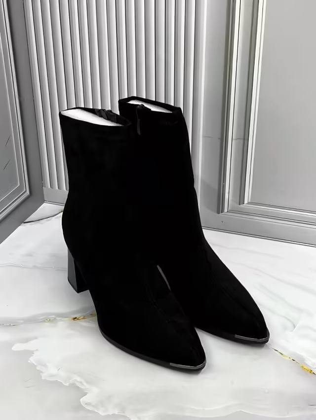 Женские ботинки. фото 3