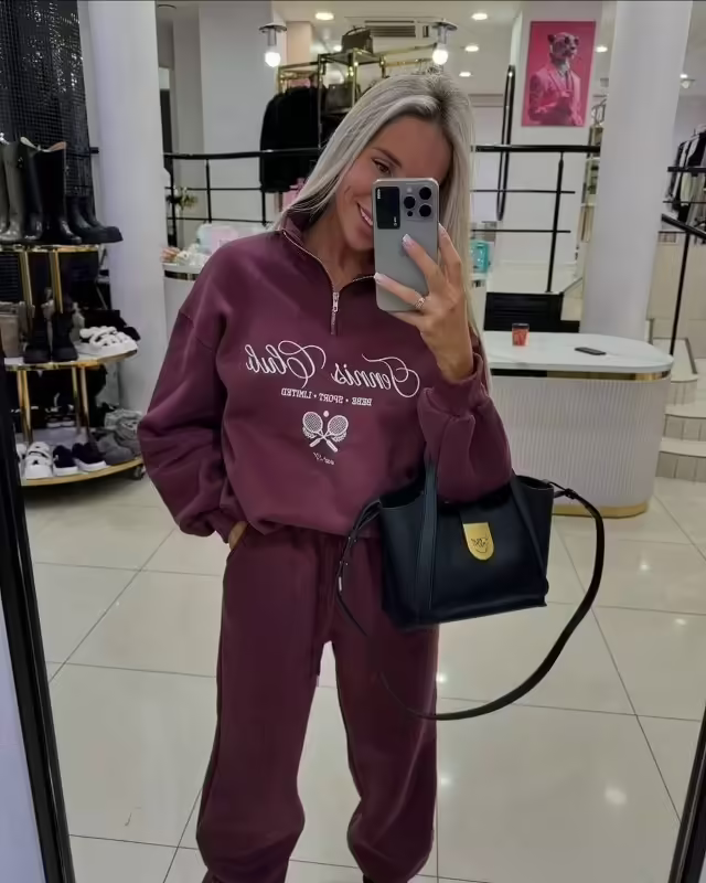 Женские костюмы