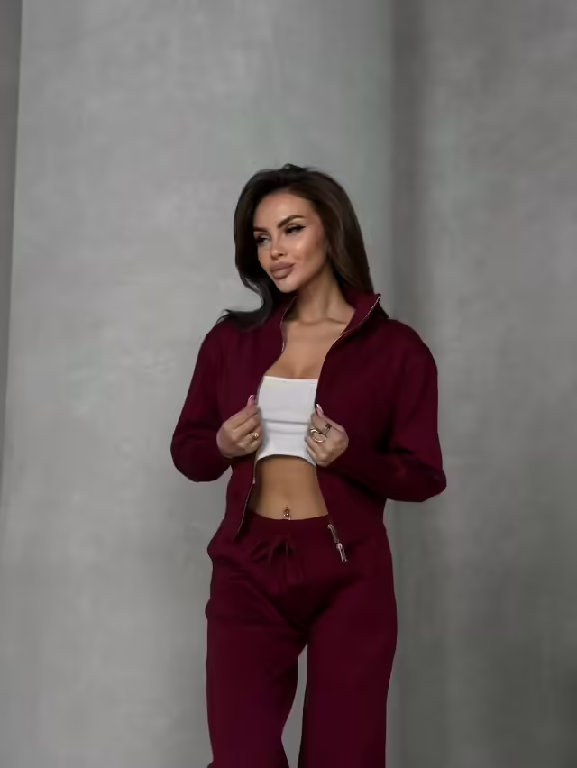Женские костюмы