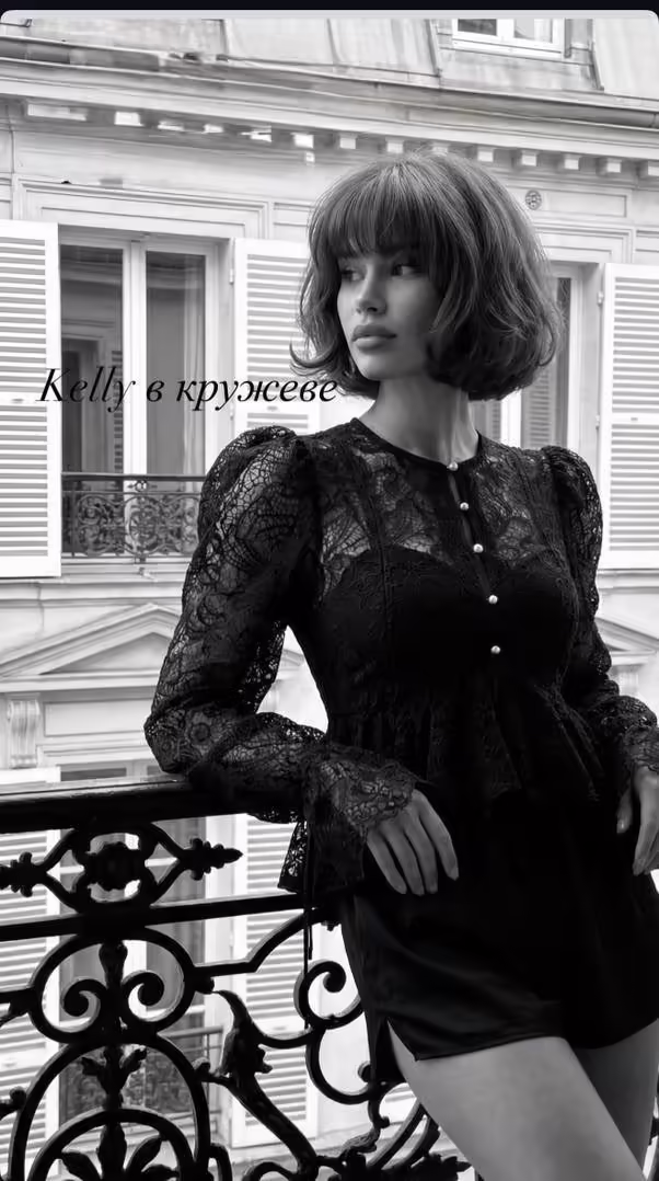 Женские джинсы