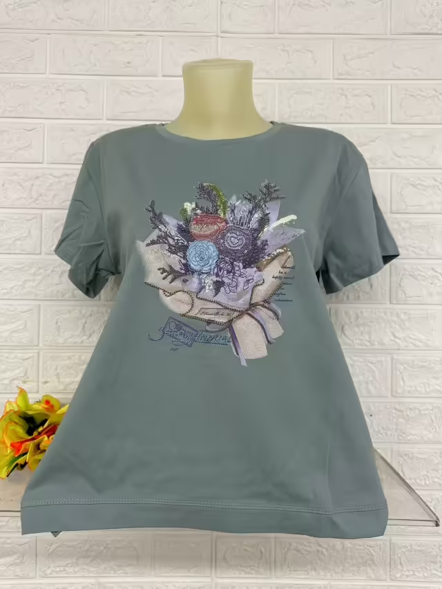 Женские футболки. фото 3