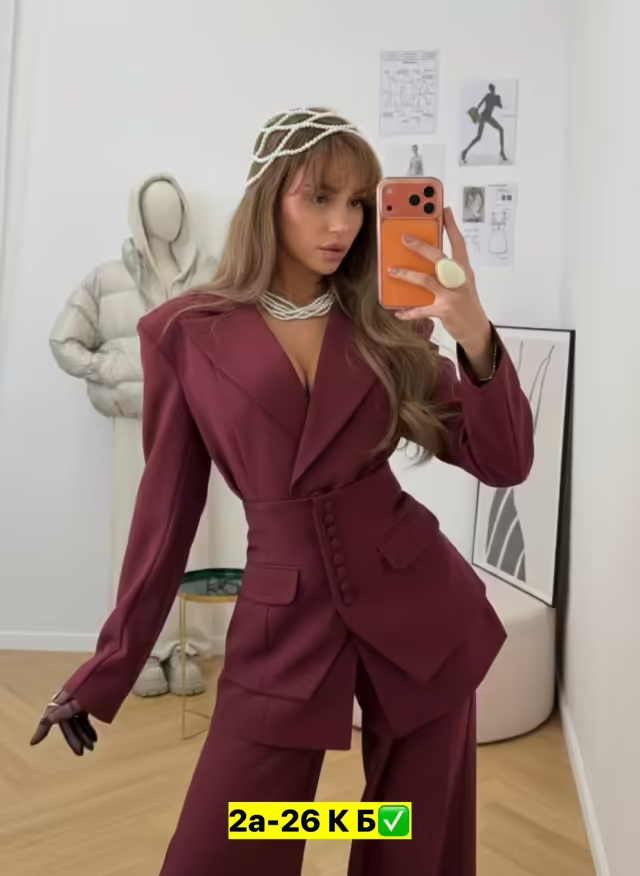 Женские костюмы двойки