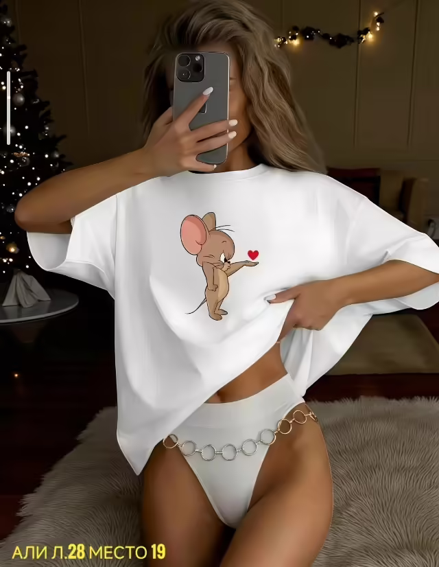 Женские футболки