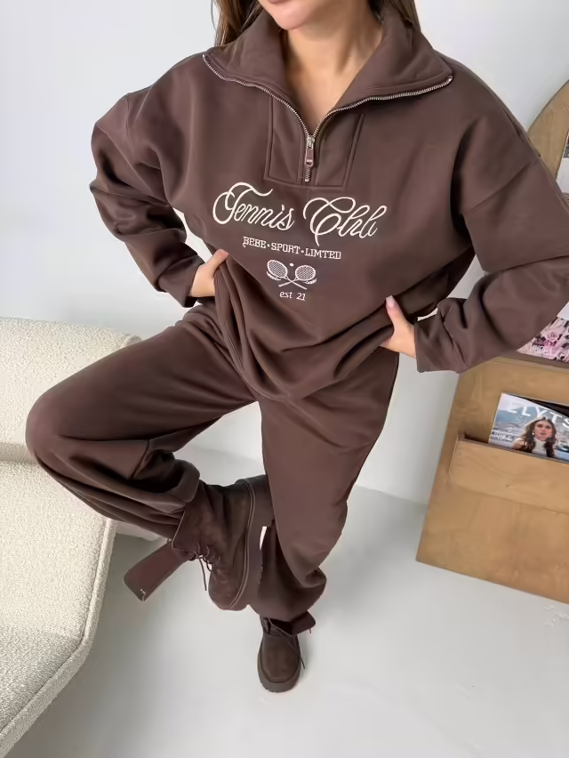 Стильные женские костюмы. фото 3