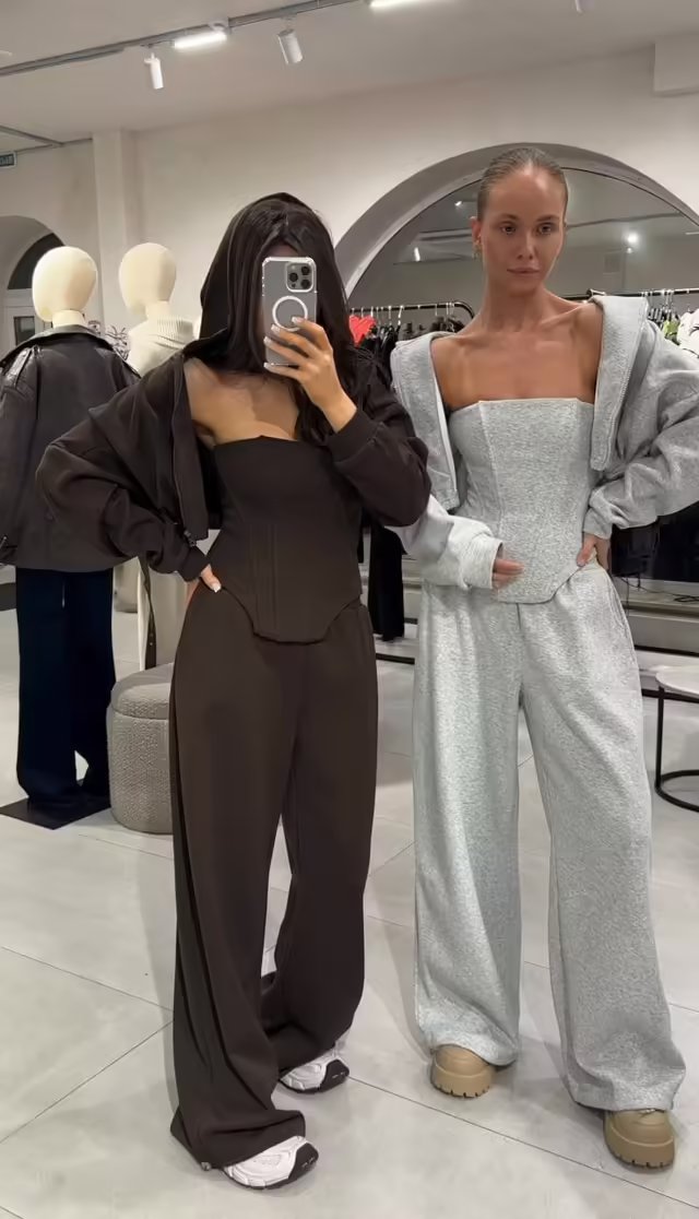Женские костюмы тройки