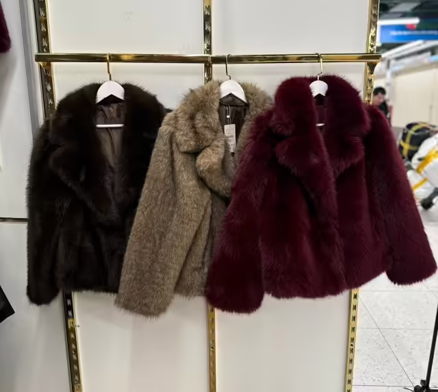Женские шубы. фото 3