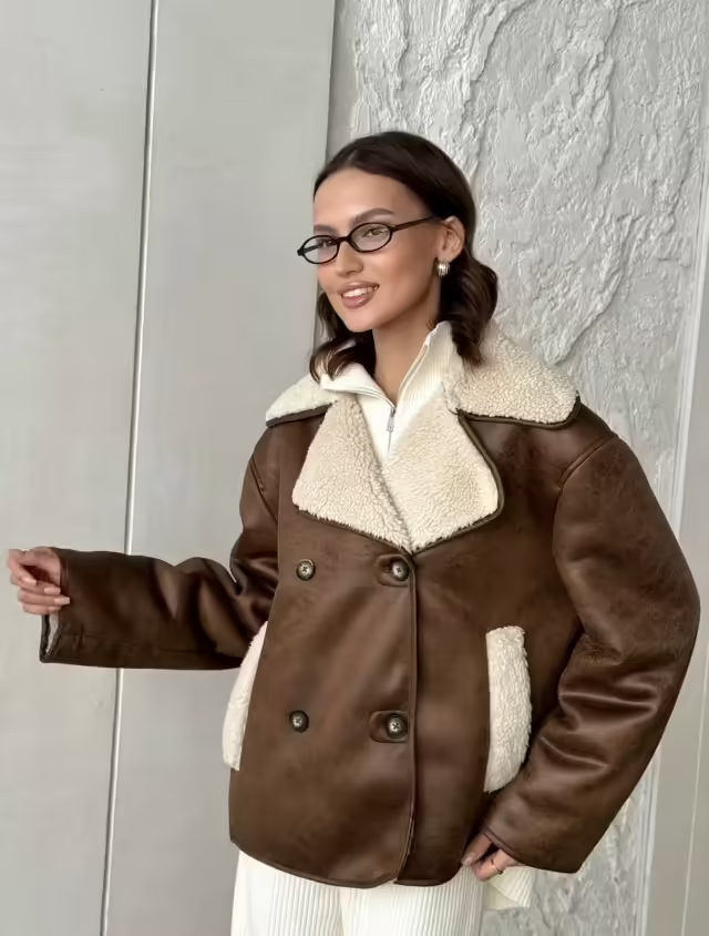 Женские джинсы
