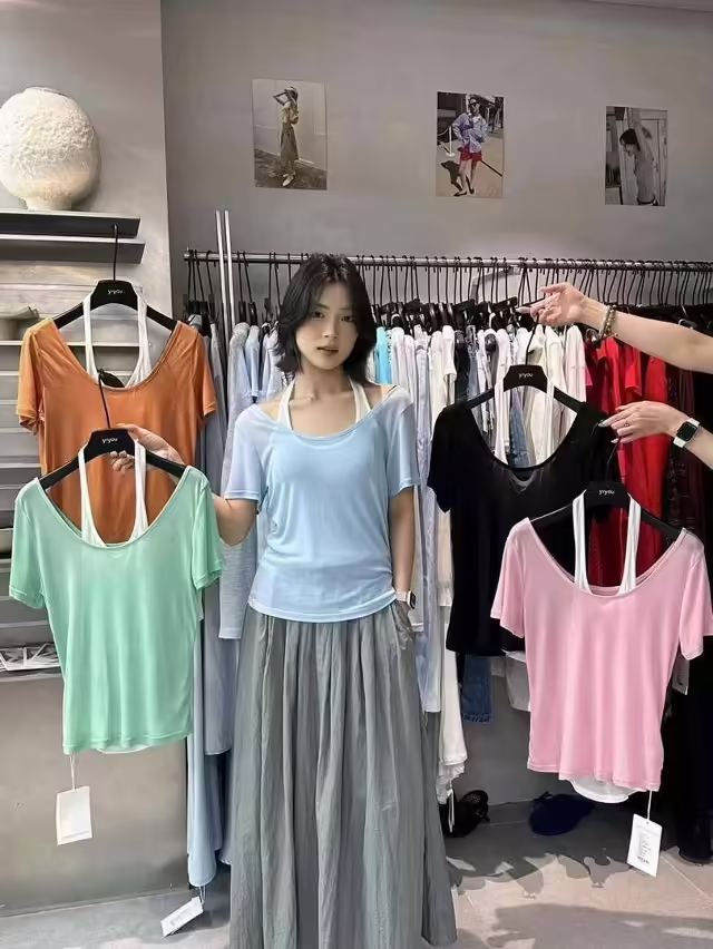 Двойные женские футболки