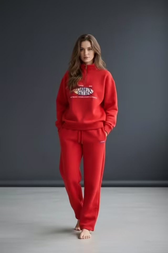 Спортивные женские костюмы
