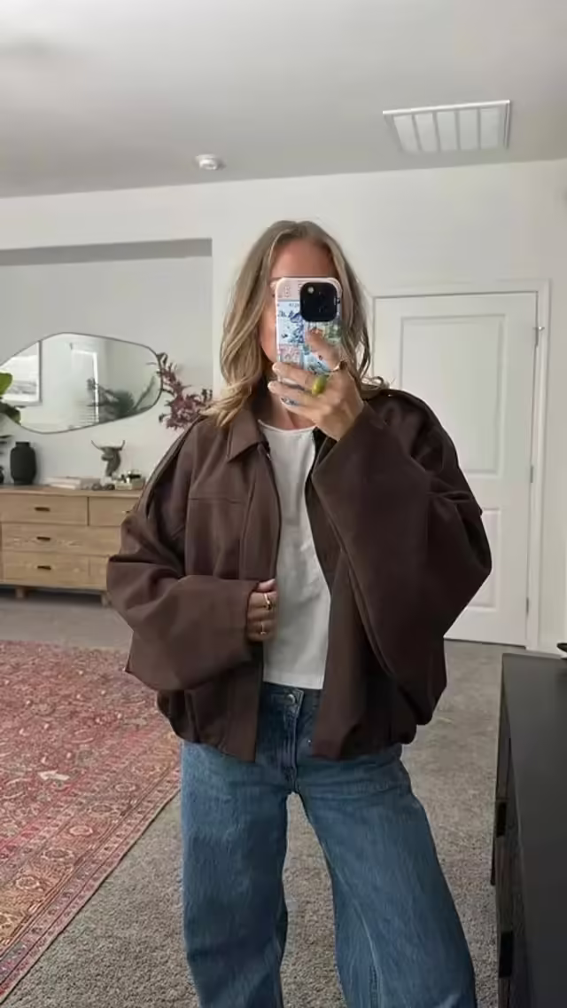 Трендовые женские бомберы zar@