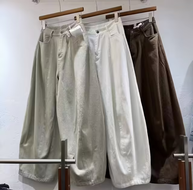 Женские джинсы