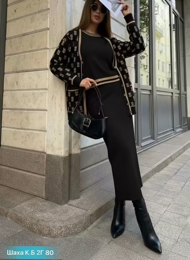 Стильные женские костюмы
