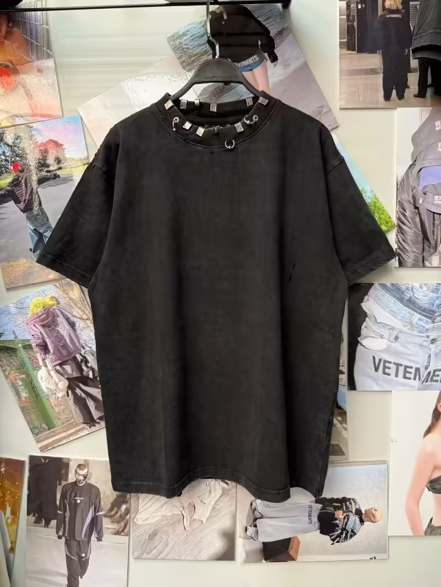 Женские футболки