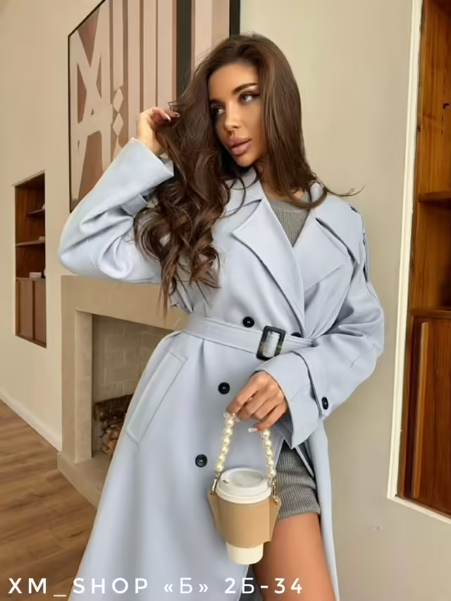 Стильные женские плащи