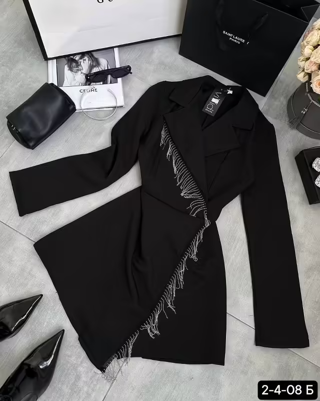 Стильные женские платья