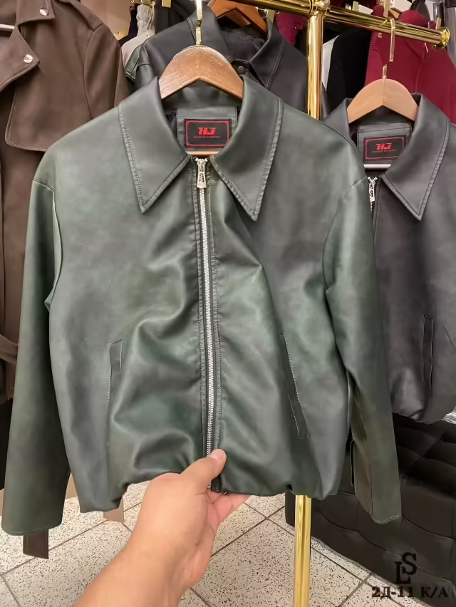 Кожаные женские бомберы