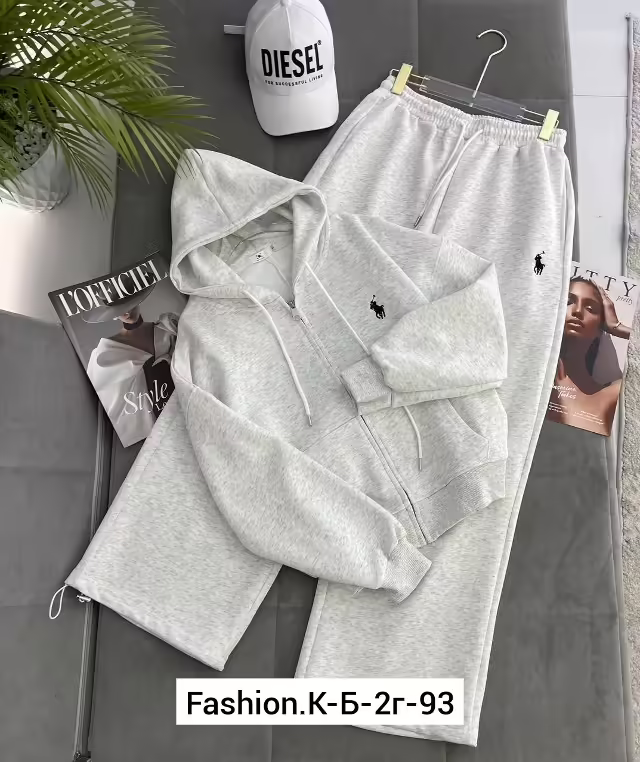 Женские костюмы