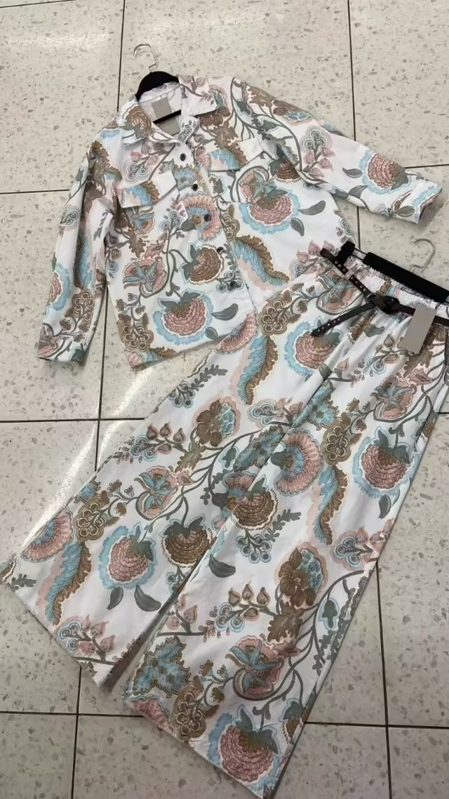 Хлопковые женские костюмы