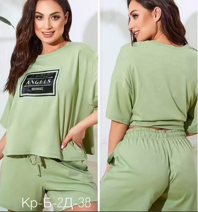 Женские костюмы