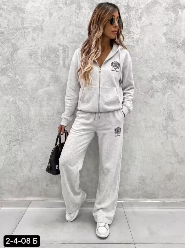 Женские костюмы