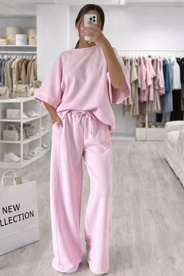 Приятные мягкие стильные женские костюмы на каждый день