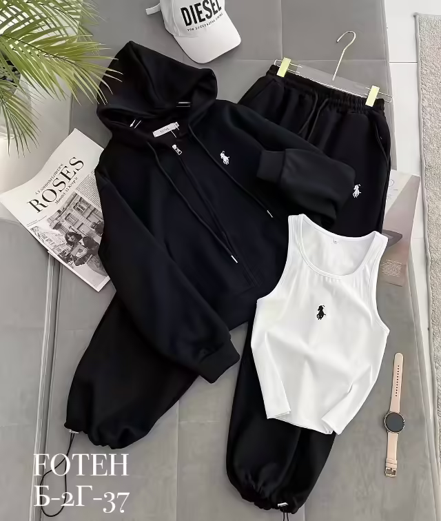 Спортивные женские костюмы. фото 3