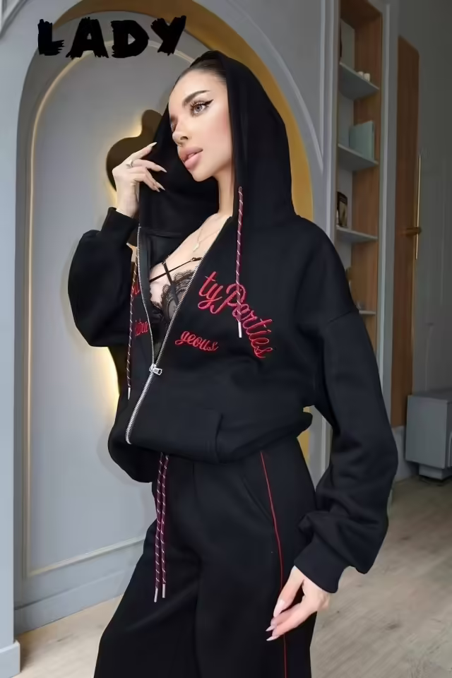 Женские костюмы. фото 2