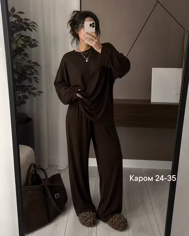 Нежные женственные женские костюмы. фото 3